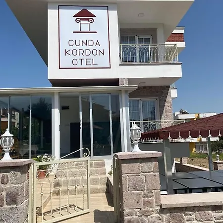 Cunda Kordon Ayvalı