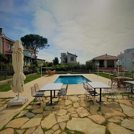 Otel Cunda Kordon Ayvalı