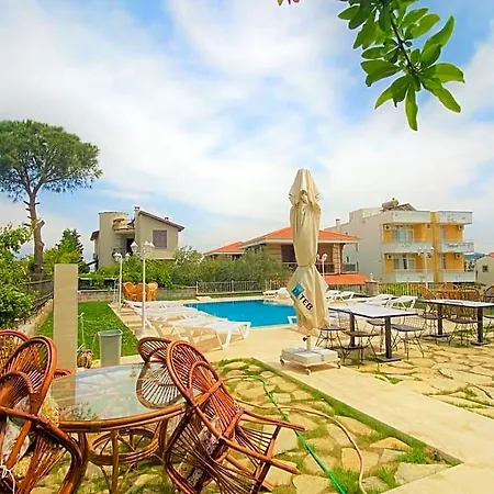 Cunda Kordon Ξενοδοχείο 3*
