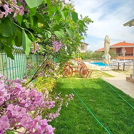 Ξενοδοχείο Cunda Kordon 3*